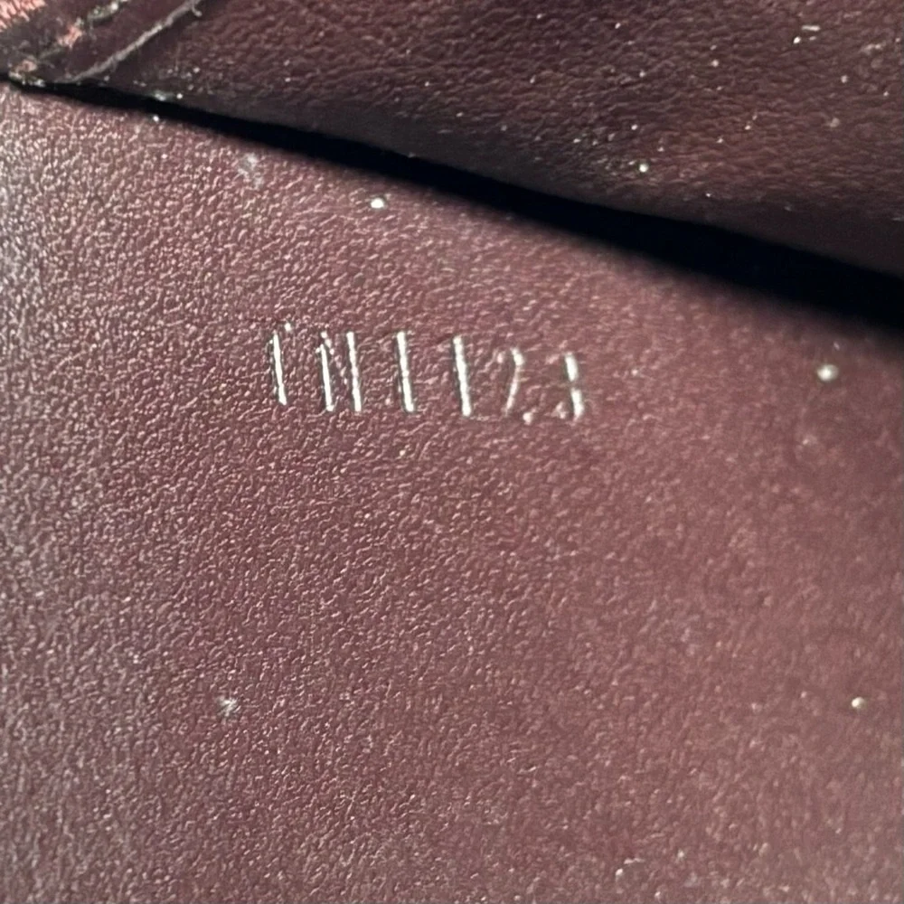 Authentic Louis Vuitton Amarante Vernis Sarah wallet